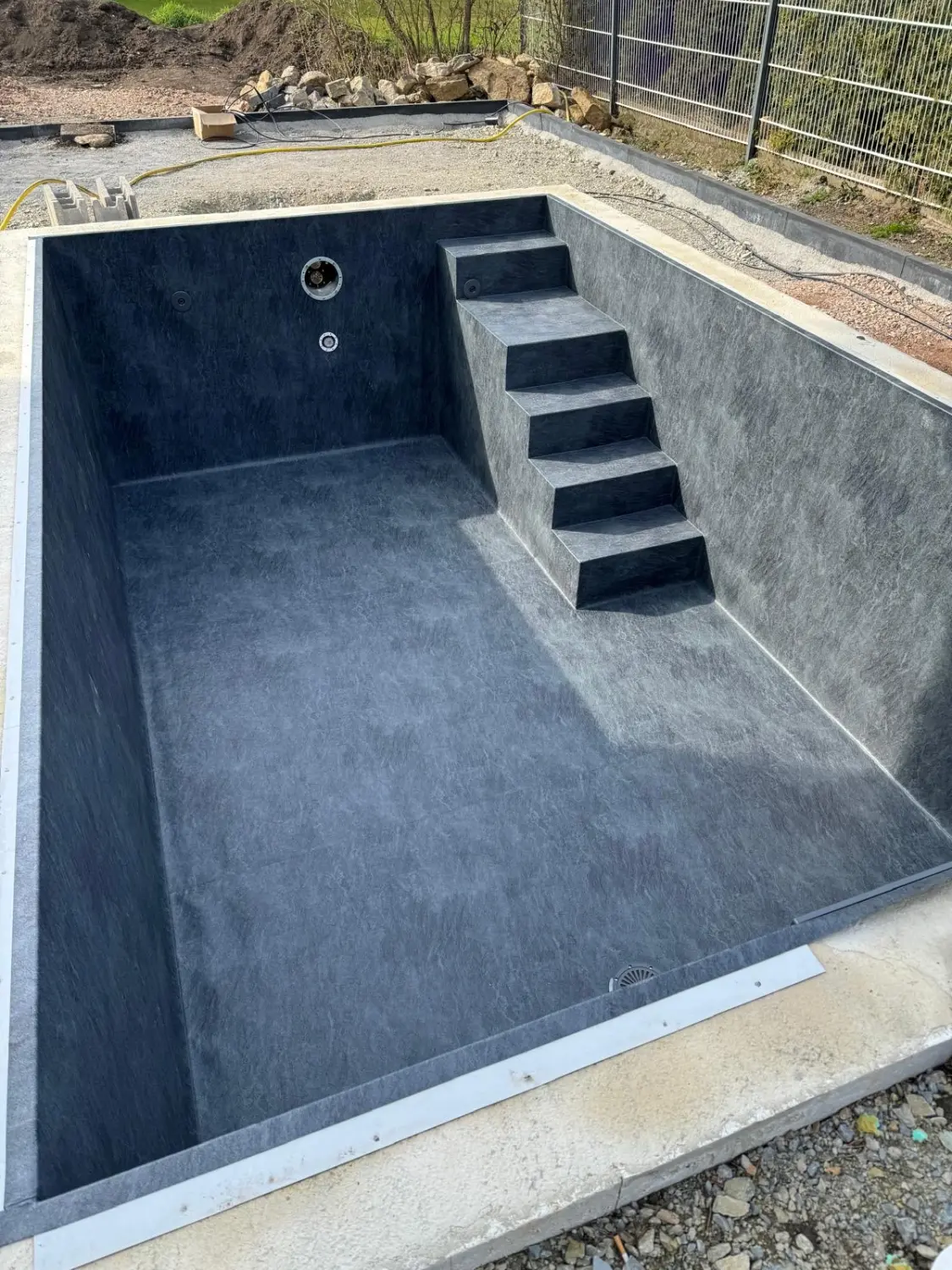Schwimmbadbau von Folienverlegung Hirschmann